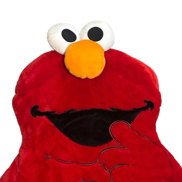 Sesame Street Elmo Faux Fur Cozy Snuggle Tail sleeping bag - Picture 2 of 13